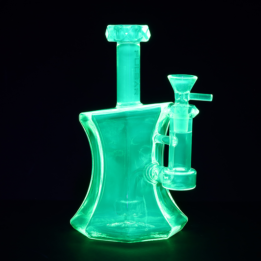 Pulsar 7.5” Drippy Diamonds Glass Bong